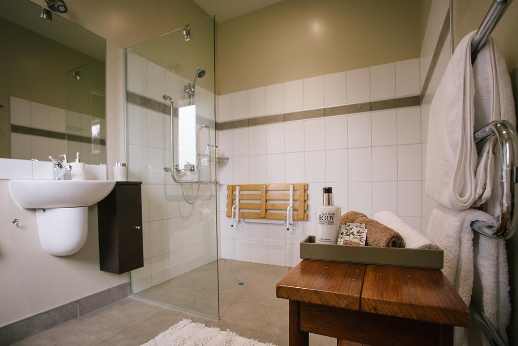 ริเวอร์วิว เทอเรซ ลักชัวรี เบด แอนด์ เบรคฟาสต์ Bed & Breakfast วานากา ภายนอก รูปภาพ