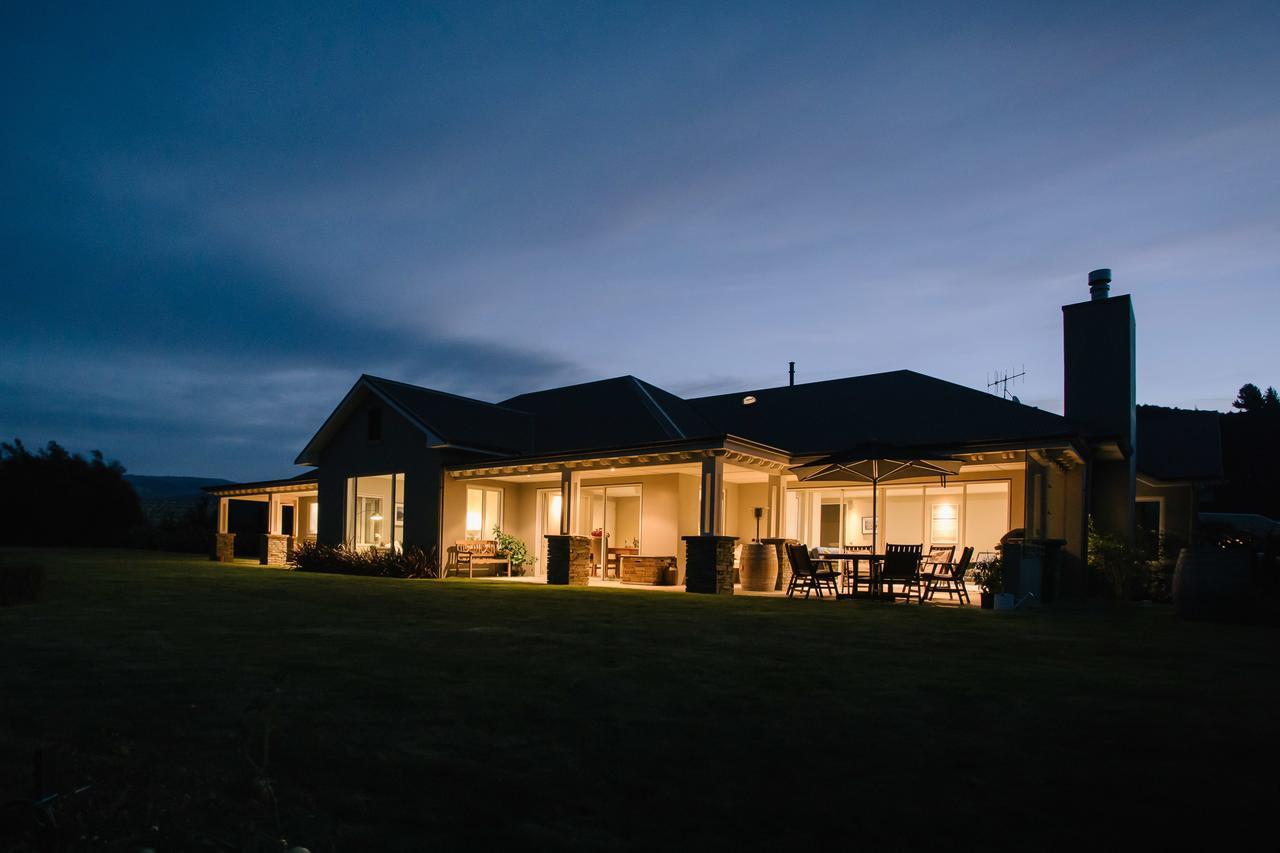 ริเวอร์วิว เทอเรซ ลักชัวรี เบด แอนด์ เบรคฟาสต์ Bed & Breakfast วานากา ภายนอก รูปภาพ